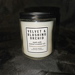 NWT Bath & Body Works Single Wick Candle Velvet & Blushing Orchid